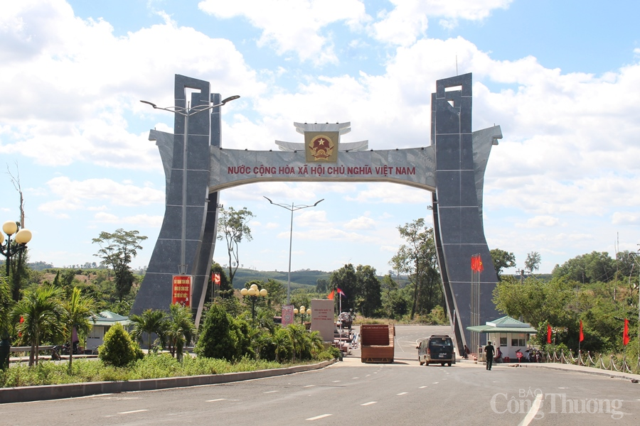 Gia Lai: Đảm bảo hàng hóa lưu thông thông suốt qua cửa khẩu Lệ Thanh