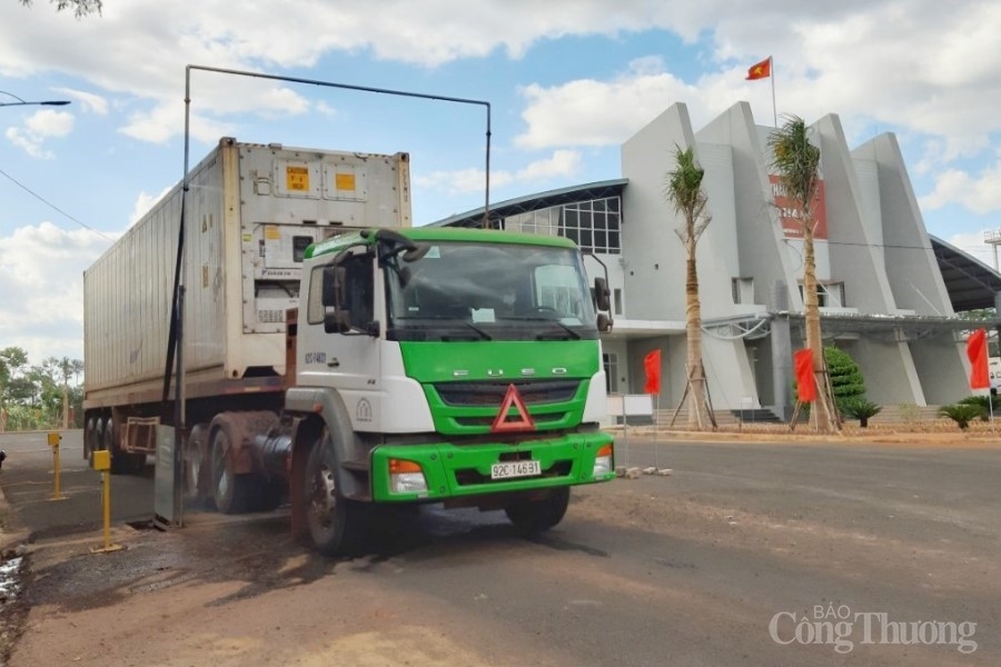 Gia Lai: Đảm bảo hàng hóa lưu thông thông suốt qua cửa khẩu Lệ Thanh