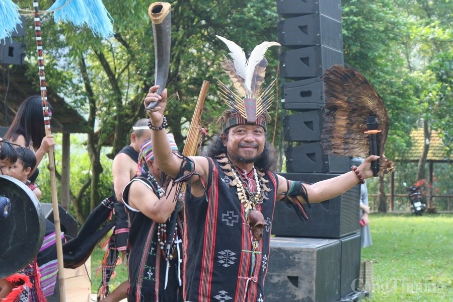 Đà Nẵng: Trải nghiệm văn hóa đặc sắc của người Cơ Tu với “Toom Sara Fest Mùa yêu”