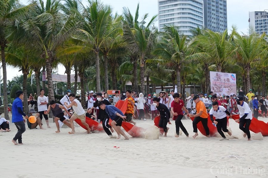 Đà Nẵng khai trương mùa du lịch biển