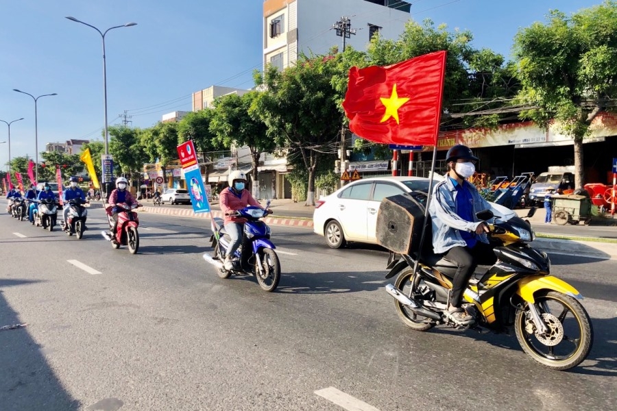 Đà Nẵng: Cờ hoa rực rỡ sẵn sàng cho ngày hội bầu cử toàn dân Đà Nẵng: Cờ hoa rực rỡ, sẵn sàng cho ngày hội bầu cử toàn dân