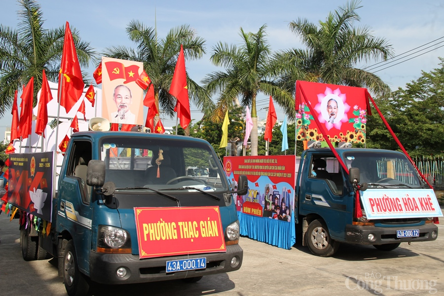Đà Nẵng: Cờ hoa rực rỡ sẵn sàng cho ngày hội bầu cử toàn dân Đà Nẵng: Cờ hoa rực rỡ, sẵn sàng cho ngày hội bầu cử toàn dân