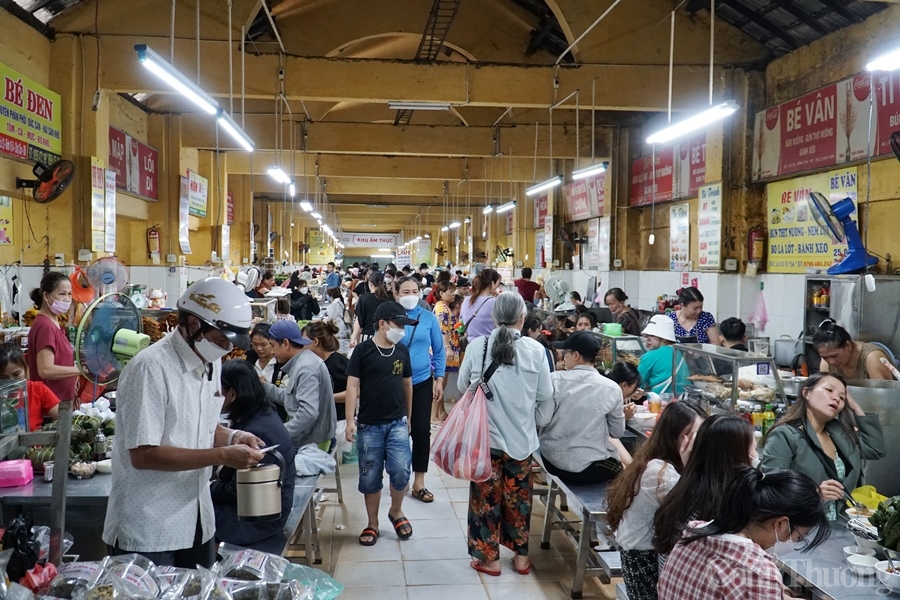 Đà Nẵng: Các cửa hàng, siêu thị đặc sản đông nghẹt khách du lịch Đà Nẵng: Các cửa hàng, siêu thị đặc sản đông nghẹt khách du lịch
