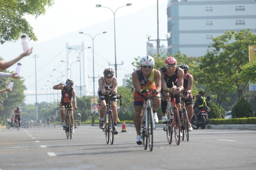 Hơn 2.500 vận động viên tham gia đường đua VNG IRONMAN 70.3 Việt Nam