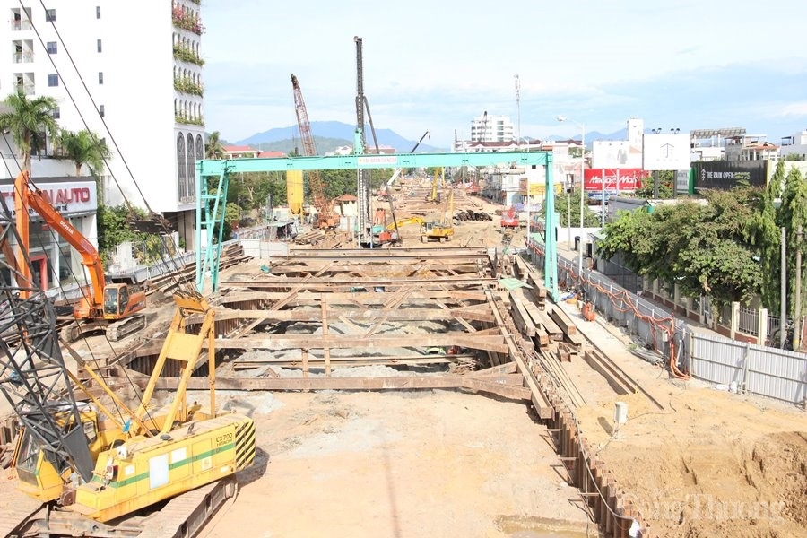 Đà Nẵng trong ngày đầu cách ly toàn thành phố