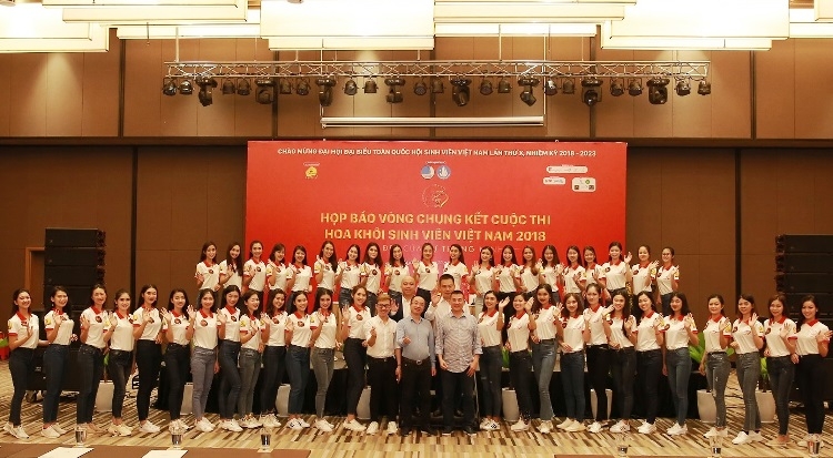 45 bong hoa giang duong gop mat trong chung ket hoa khoi sinh vien viet nam 2018