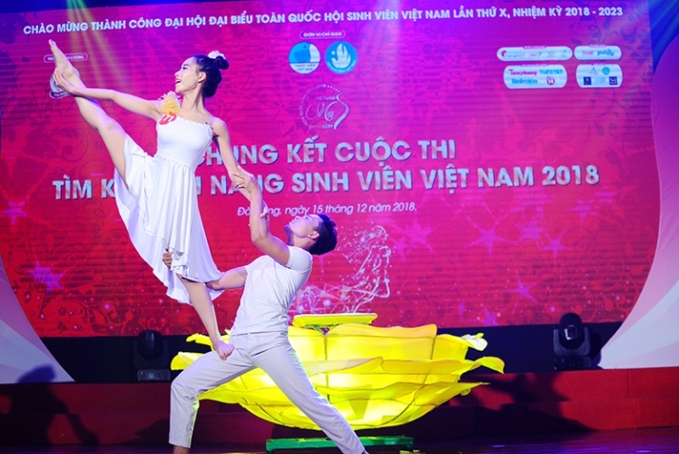 Màn võ thuật "Hào khí Việt Nam" giành giải nhất cuộc thi tìm kiếm tài năng sinh viên Việt Nam 2018 man vo thuat hao khi viet nam gianh giai nhat cuoc thi tim kiem tai nang sinh vien viet nam 2018