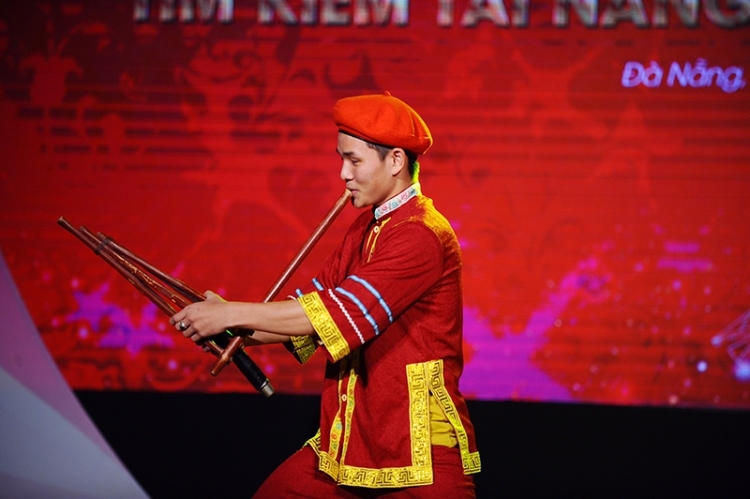 Màn võ thuật "Hào khí Việt Nam" giành giải nhất cuộc thi tìm kiếm tài năng sinh viên Việt Nam 2018 man vo thuat hao khi viet nam gianh giai nhat cuoc thi tim kiem tai nang sinh vien viet nam 2018