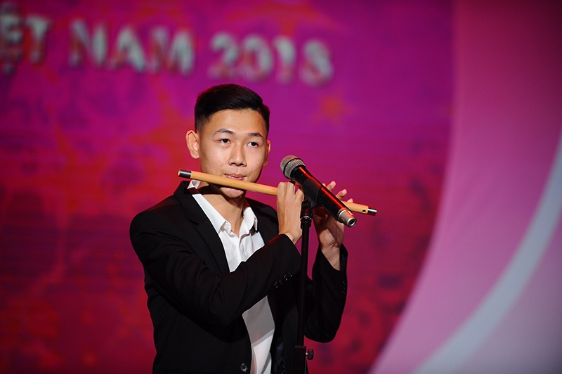 Màn võ thuật "Hào khí Việt Nam" giành giải nhất cuộc thi tìm kiếm tài năng sinh viên Việt Nam 2018 man vo thuat hao khi viet nam gianh giai nhat cuoc thi tim kiem tai nang sinh vien viet nam 2018