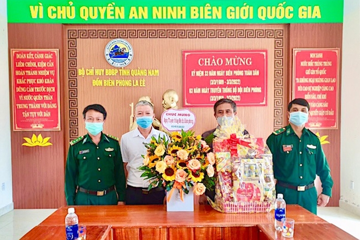 Công ty Thủy điện Sông Bung thăm, tặng quà Đồn Biên phòng La Êê tỉnh Quảng Nam