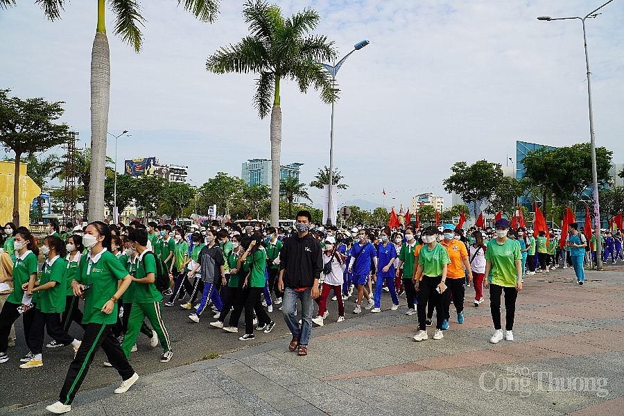 Đà Nẵng: Hơn 1.500 người hưởng ứng Ngày chạy Olympic vì sức khỏe toàn dân Đà Nẵng: Hơn 1.500 người hưởng ứng Ngày chạy Olympic vì sức khỏe toàn dân