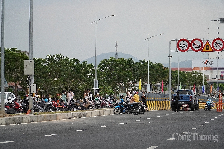 Giới trẻ nô nức 