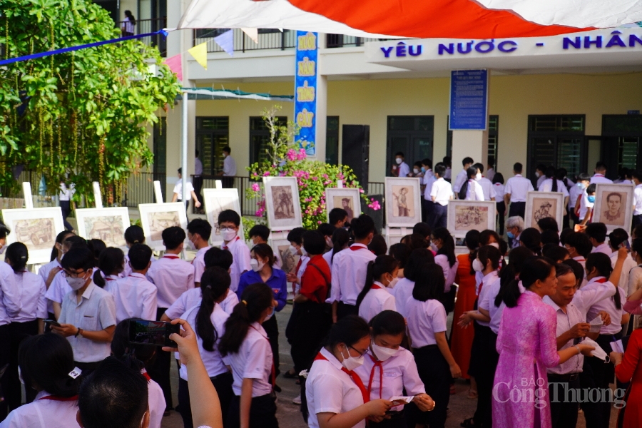 Đà Nẵng: Triển lãm tranh lưu động chào mừng Ngày Giải phóng miền Nam thống nhất Đất nước