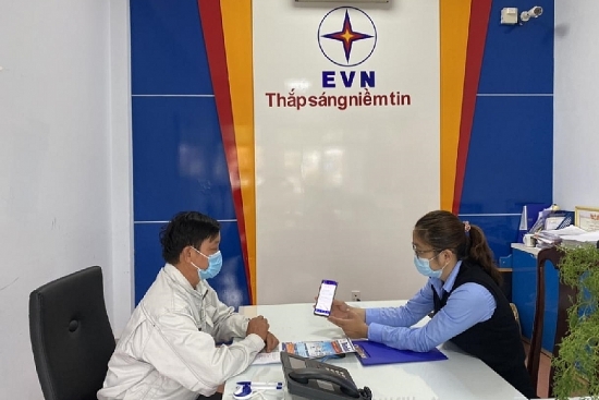 pc dak lak day manh thanh toan tien dien khong dung tien mat