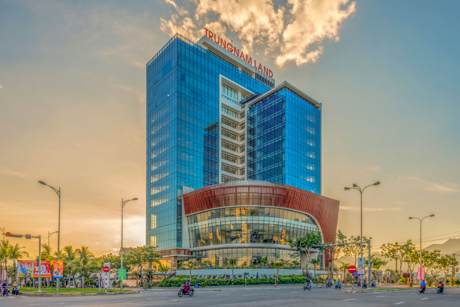 Việc tận dụng và phát huy tối đa các tiềm năng, lợi thế về vị trí kết hợp với tâm huyết của chủ đầu tư, khu đô thị Golden Hills được kỳ vọng sẽ là “chìa khoá” giải toả áp lực cho vùng trung tâm thành phố.