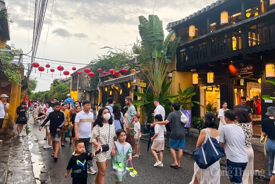 quang nam cong bo chuong trinh kich cau du lich quang nam cam xuc mua he