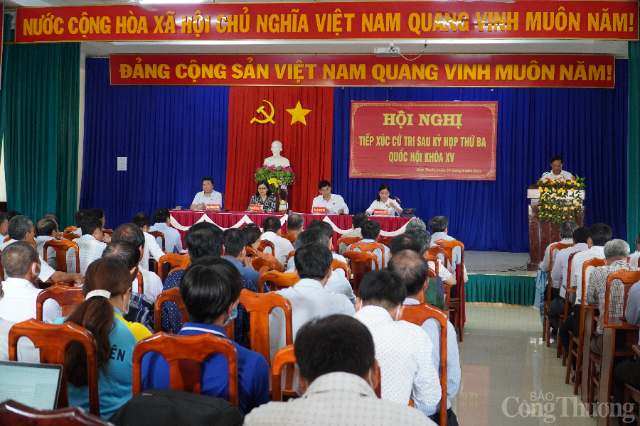 Đoàn Đại biểu Quốc hội tỉnh Đắk Lắk tiếp xúc cử tri xã Bình Thuận (thị xã Buôn Hồ, tỉnh Đắk Lắk)