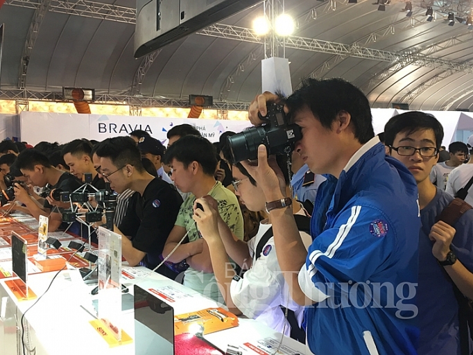 sony show 2018 san choi cong nghe an khach danh cho gioi tre