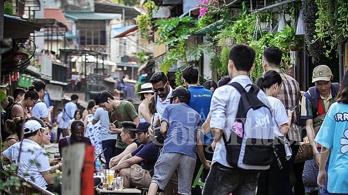 cafe duong tau van dong khach sau khi bi quyet dinh xoa so khoi ha noi