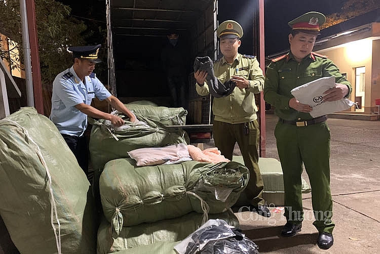 Cao điểm chống buôn lậu: Trạm Dốc Quýt Lạng Sơn tăng cường kiểm tra, kiểm soát