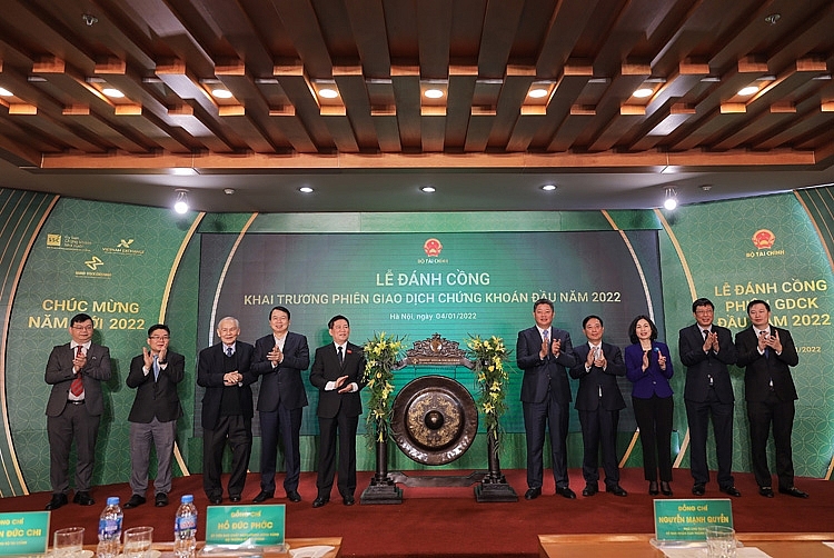 Phát triển thị trường chứng khoán minh bạch, lành mạnh và bền vững