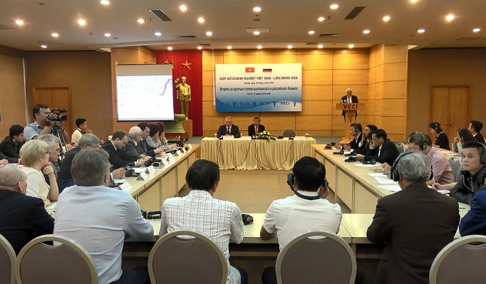 doanh nghiep viet nam nga khoi dong chuoi xuc tien thuong mai dau tu cheo