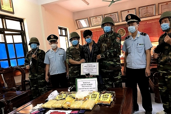 buon lau van chuyen trai phep hang hoa tiep tuc dien bien phuc tap