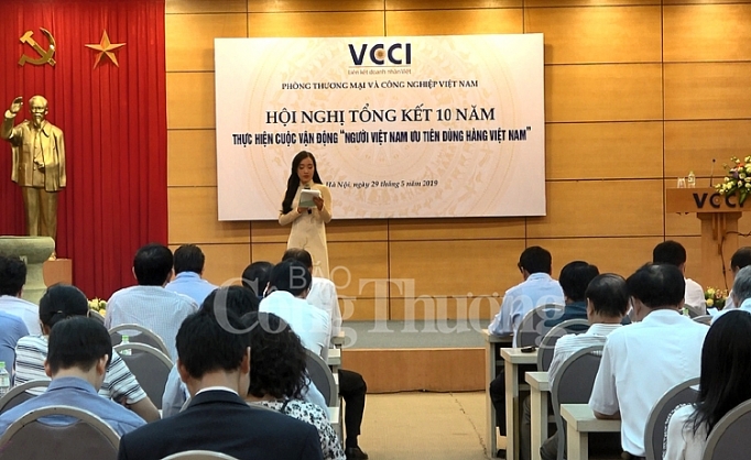 doanh nghiep mong muon hang viet khong chi chinh phuc nguoi tieu dung viet nam