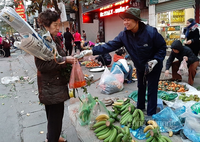 ron rang cho tet ong cong ong tao