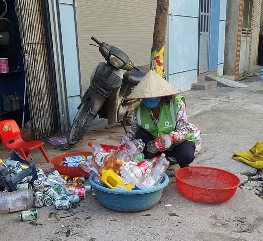 _Hoạt động phân loại và thu gom rác thải nhựa từ Unilever Việt Nam