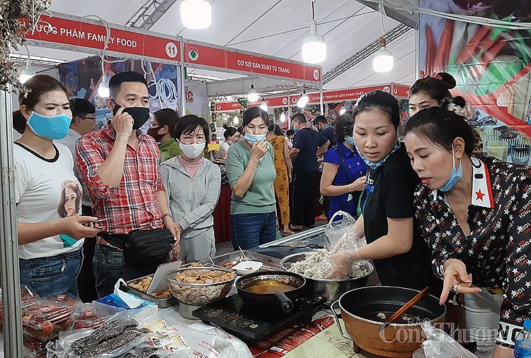 Trên 100 gian hàng tham gia Tuần hàng Việt thành phố Hà Nội năm 2021