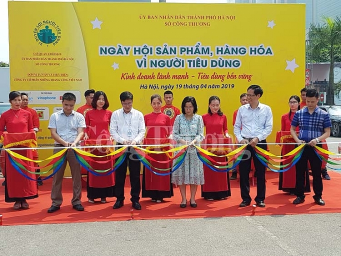 ngay hoi san pham hang hoa vi nguoi tieu dung nam 2019