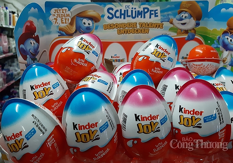 kẹo trứng Kinder Joy