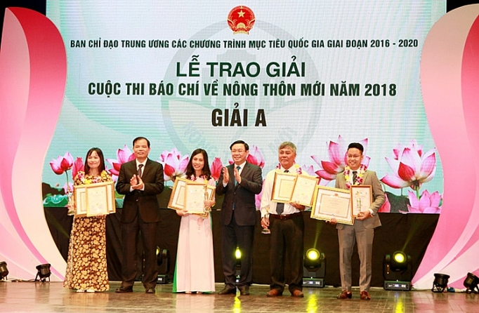 vinh danh 39 tac pham bao chi ve nong thon moi nam 2018