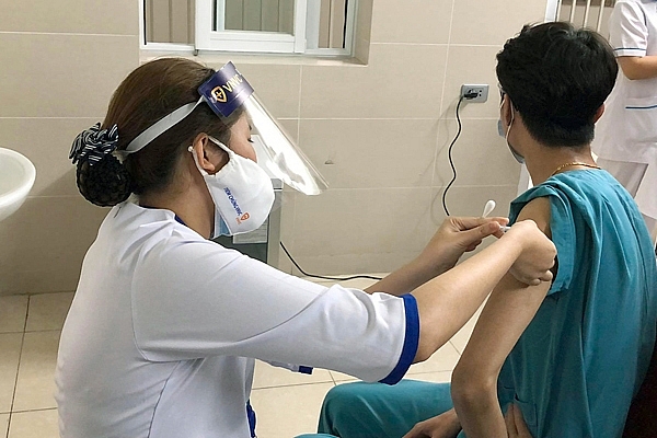 Hà Nội: Xây dựng kịch bản tiêm 200.000 mũi vắc xin 1 ngày