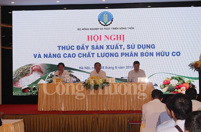 phan bon huu co huong di tat yeu trong san xuat nong nghiep sach