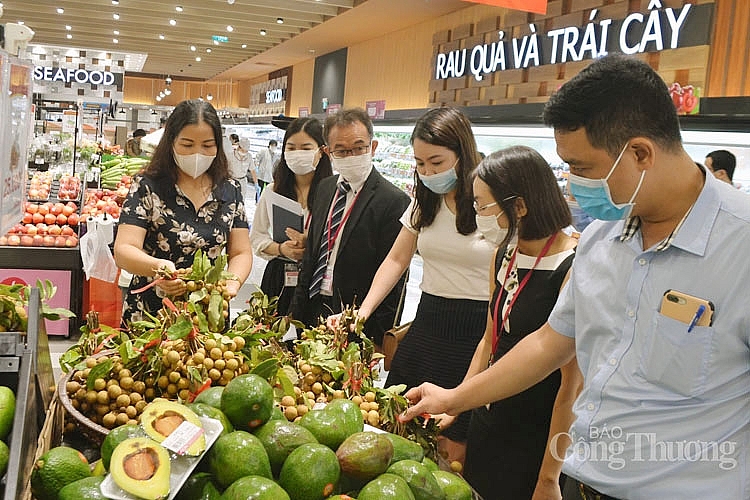 Hà Nội kiểm tra công tác chuẩn bị hàng hóa thiết yếu, phòng chống dịch Covid 19