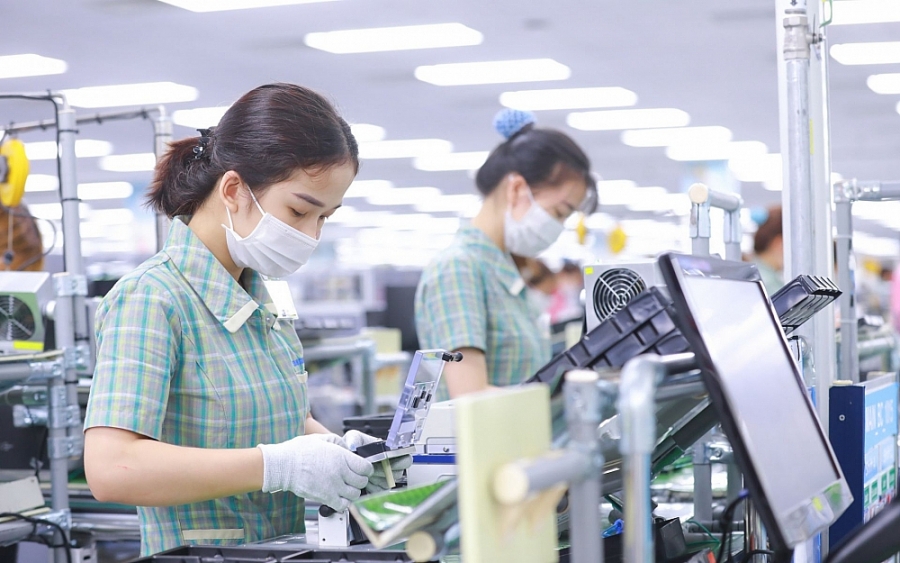 Làn sóng Covid-19 lần thứ 4: Sức ép cho mục tiêu tăng trưởng