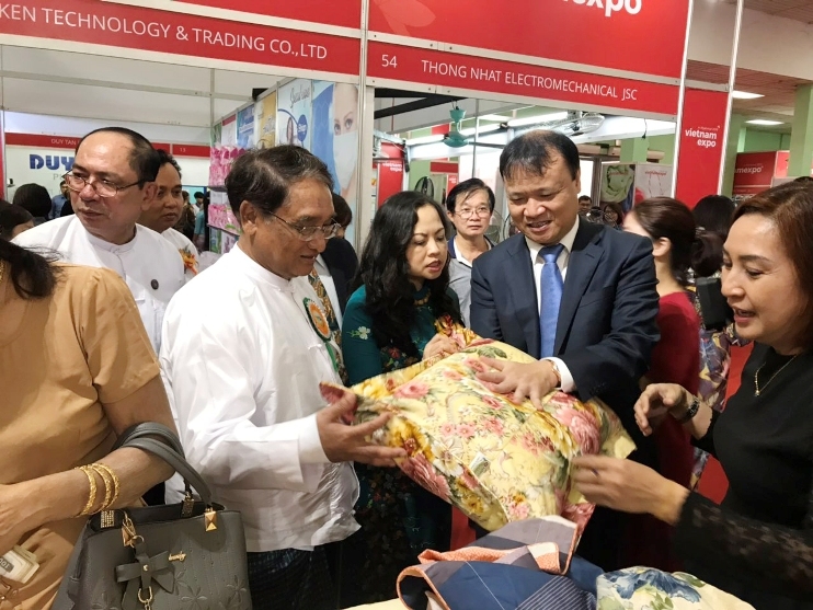 cau noi dua hang viet vao myanmar