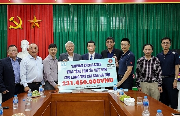 Taiwan Excellence tặng quà cho Làng trẻ em SOS Hà Nội
