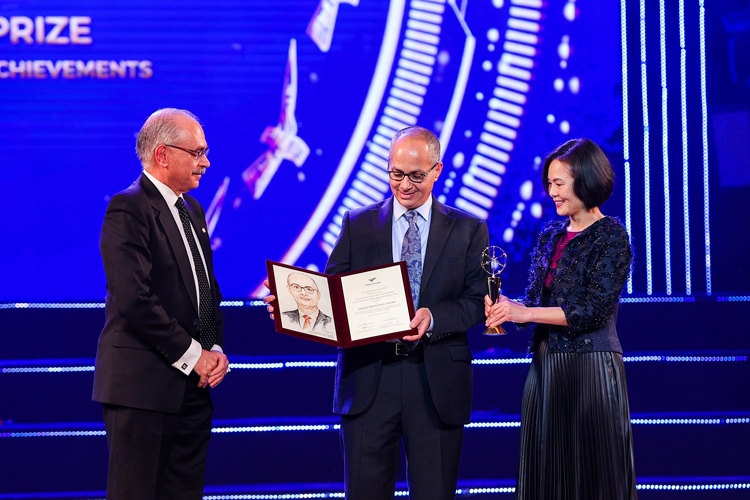 VinFuture công bố chủ nhân các giải thưởng phụng sự nhân loại năm 2021
