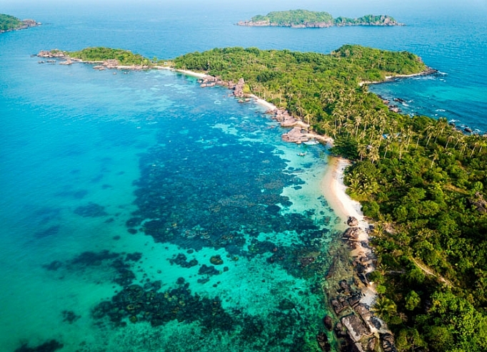 lam giau khong kho voi nganh dich vu du lich phu quoc