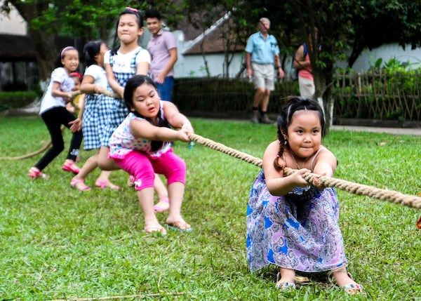 tro choi dan gian cac nuoc hoi ngo tai ha noi dip quoc te thieu nhi