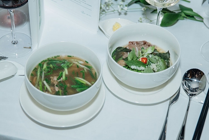 Đầu bếp lừng danh David Rocco chủ trì dạ tiệc giao lưu văn hóa Việt – Ý tại Vinpearl Luxury Landmark 81 dau bep lung danh david rocco chu tri da tiec giao luu van hoa viet y tai vinpearl luxury landmark 81