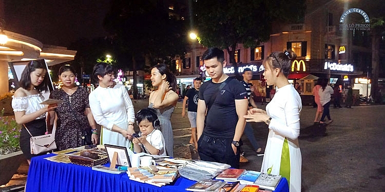 ban quan ly di tich nha tu hoa lo huong ung chuong trinh kich cau du lich noi dia