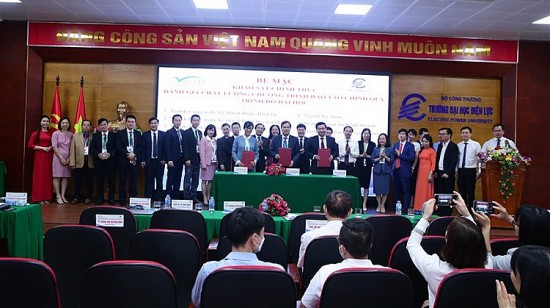 truong dai hoc dien luc be mac dot khao sat chinh thuc 06 chuong trinh dao tao