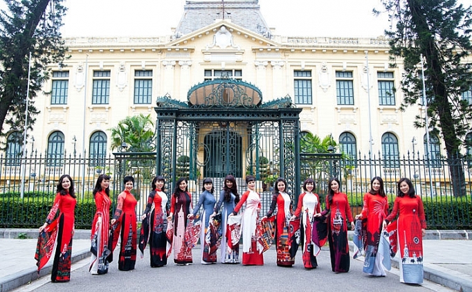 ao dai nga trong long ha noi