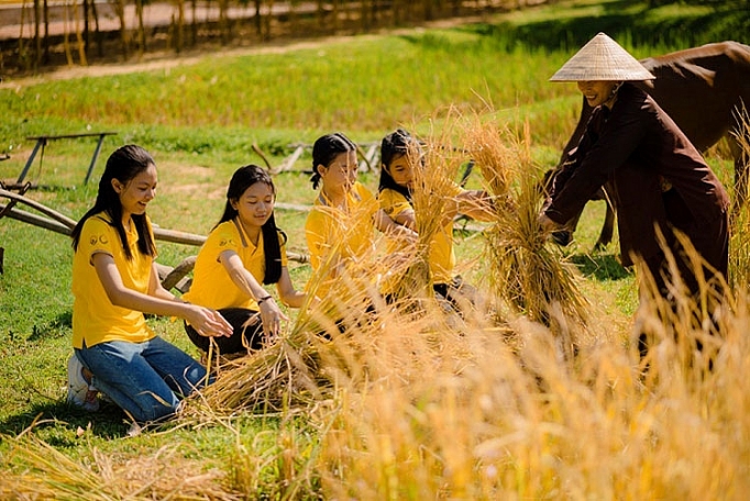 can canh khu nghi duong 5 sao dep nhu tranh noi ha anh tuan dang dan ban ve concert