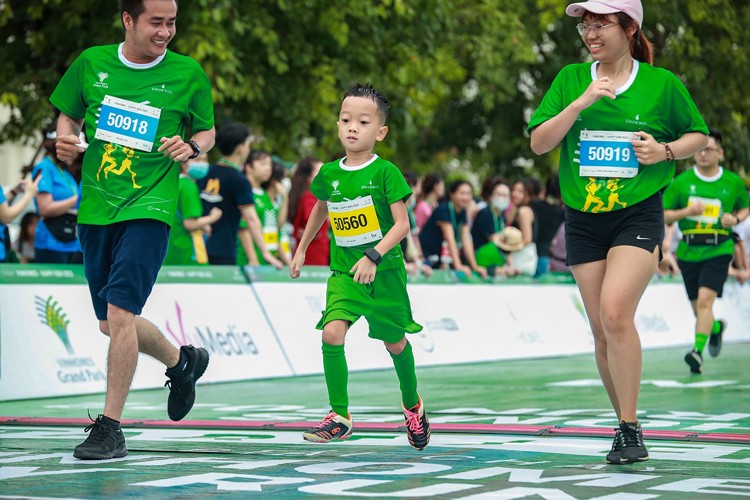 Hơn 3.000 người tham dự giải chạy Vinhomes – Happy Run 2022