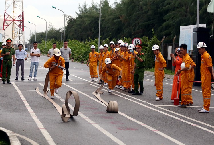 Sôi nổi Hội thao phòng cháy chữa cháy và cứu nạn cứu hộ Chi nhánh Khí Hải Phòng năm 2022